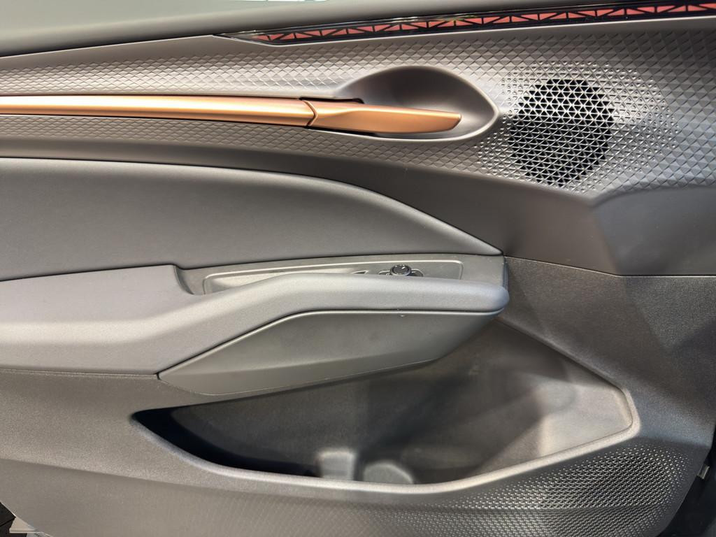 Cupra Raval