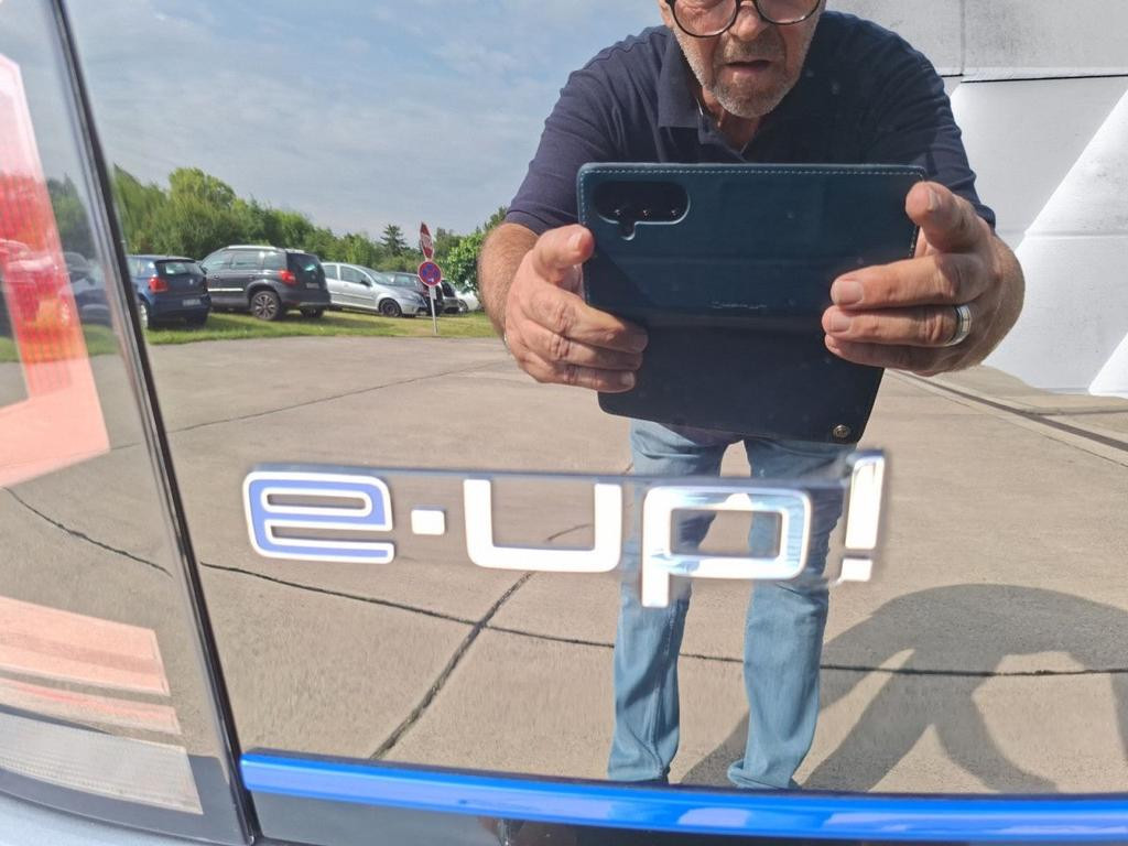 Volkswagen e-up!