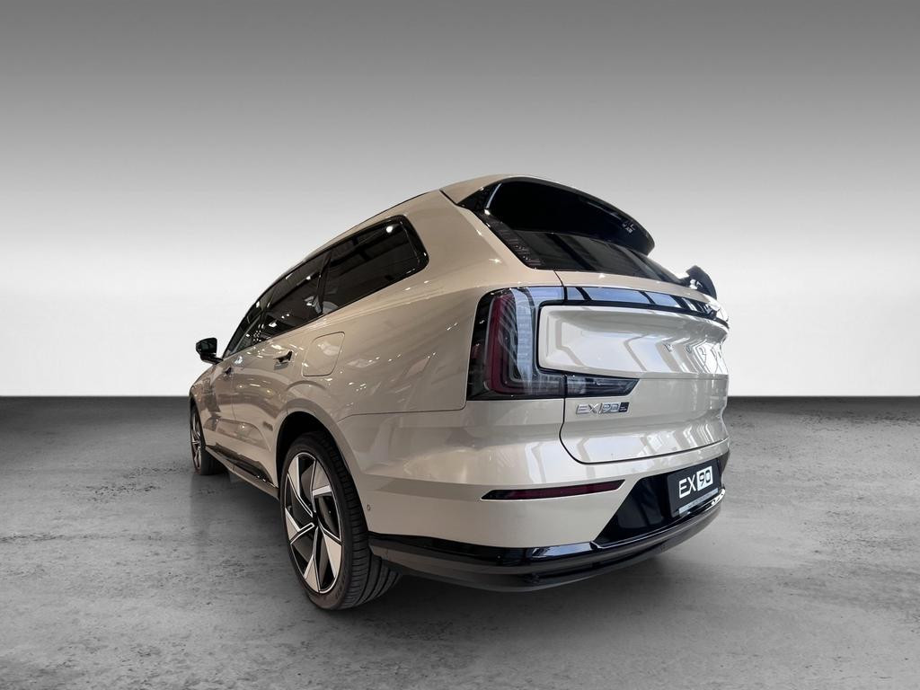 Volvo EX90