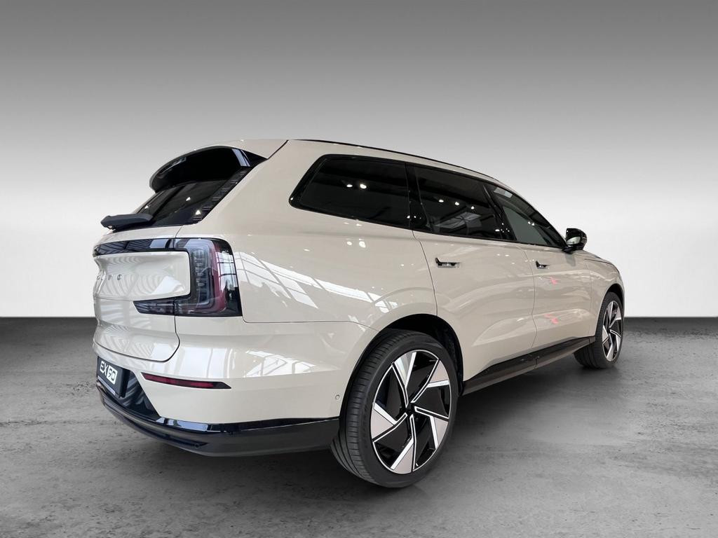 Volvo EX90