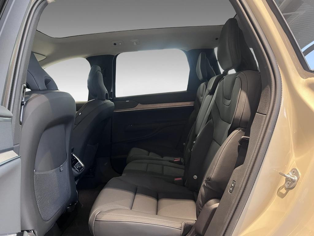 Volvo EX90