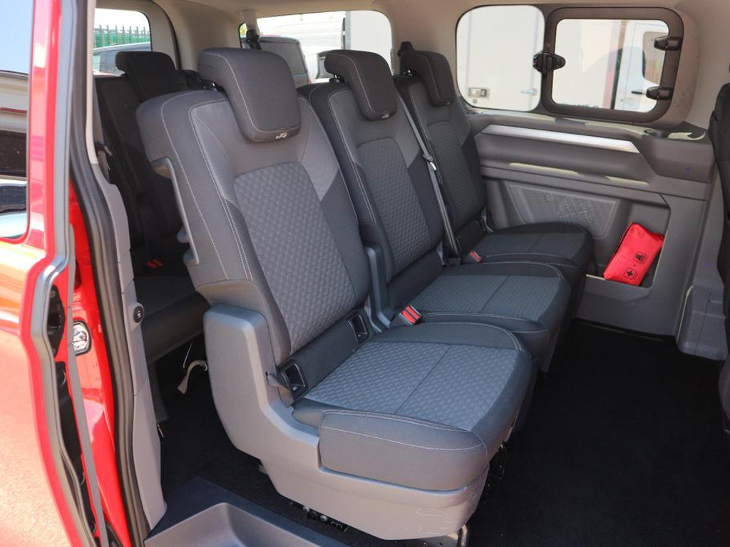 Volkswagen e-Caravelle