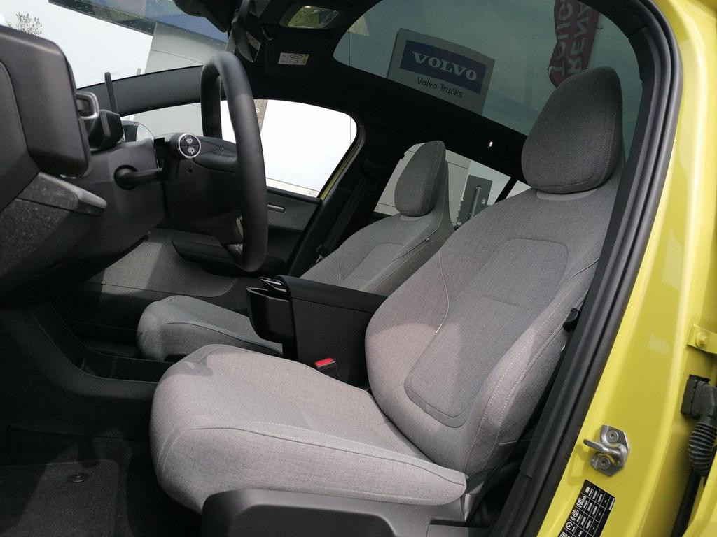 Volvo EX30