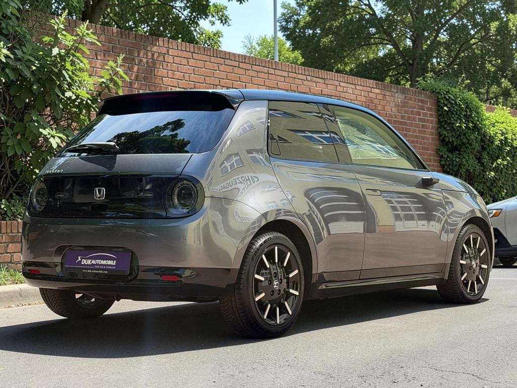 Honda e