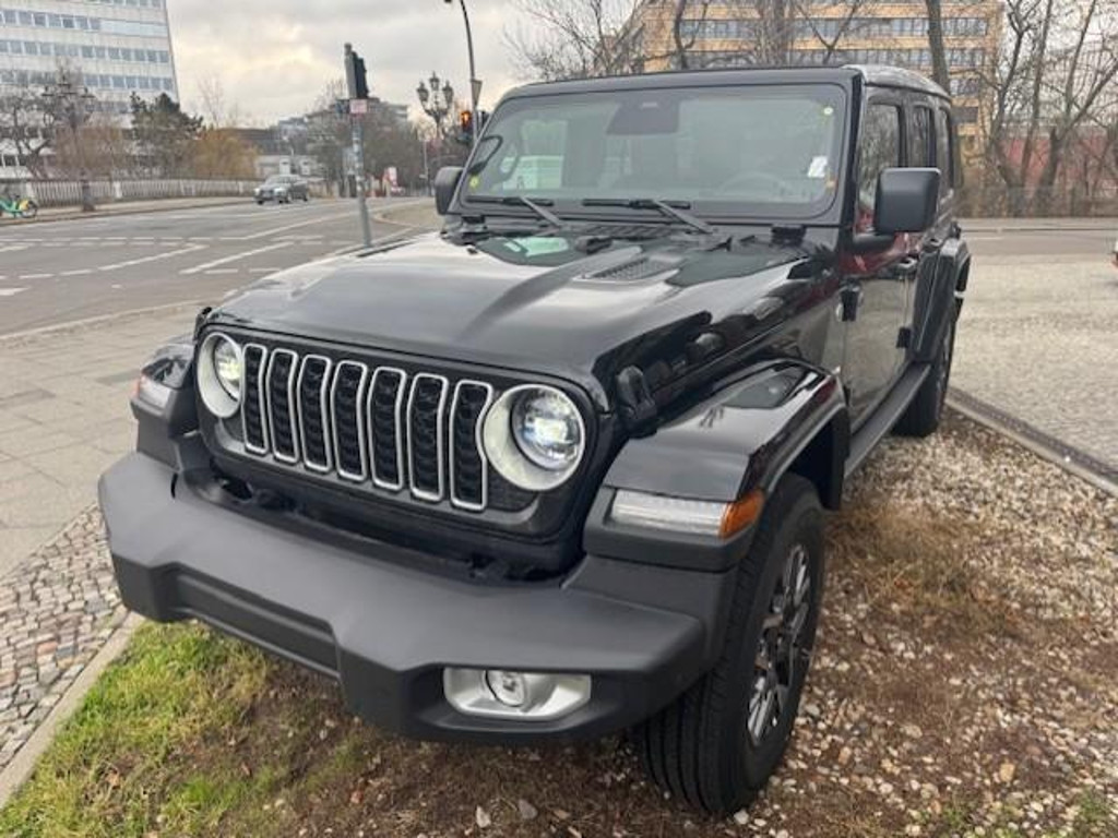 Jeep Wrangler Sahara 4x4