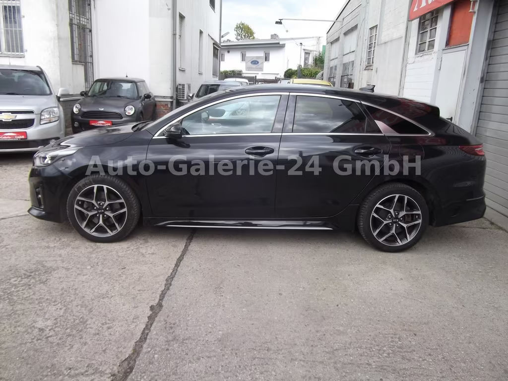 Kia ProCeed