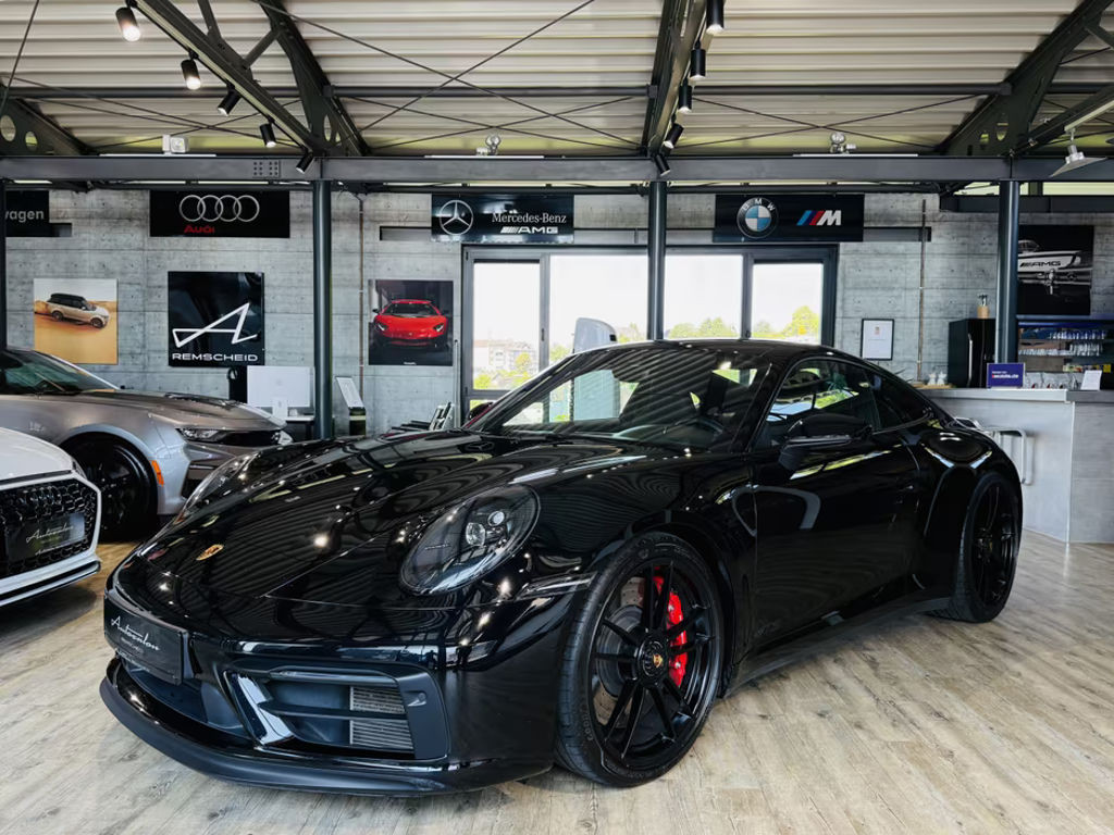 Porsche 911 GTS 992 Carrera