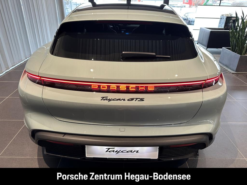 Porsche Taycan GTS Sport Turismo