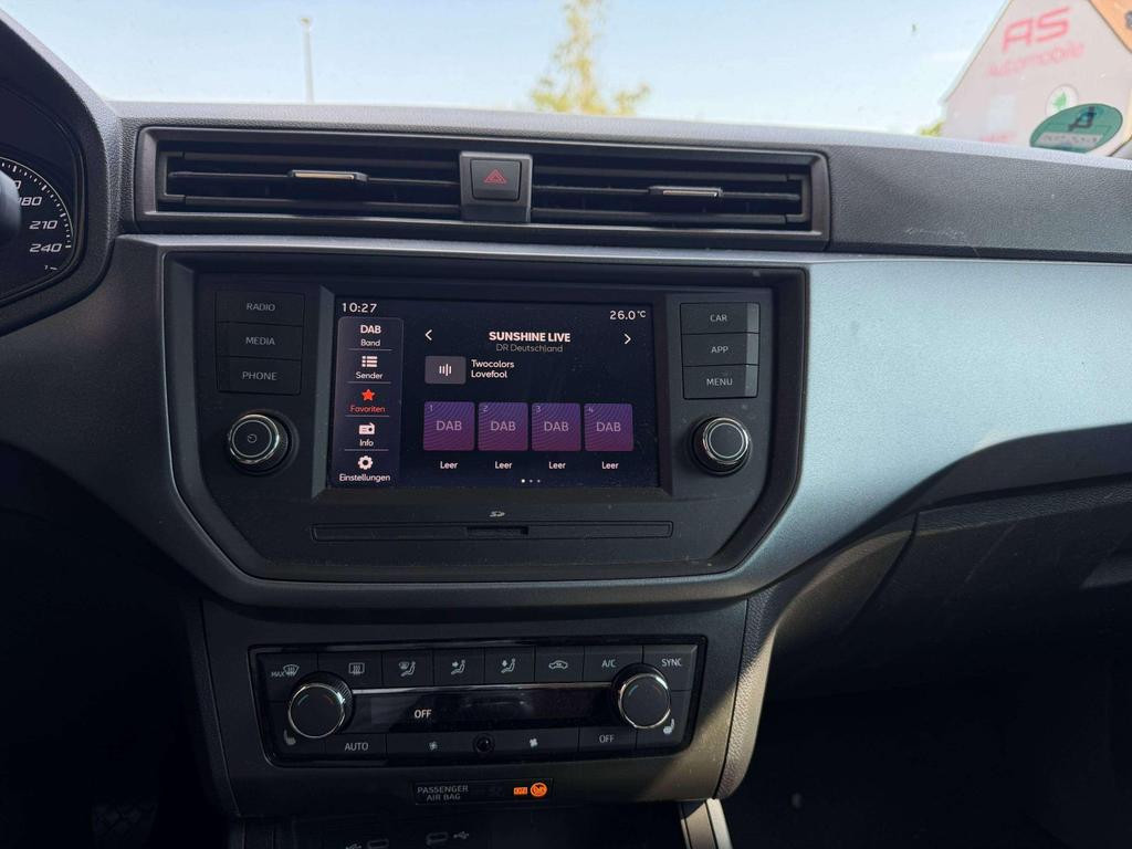 Seat Arona