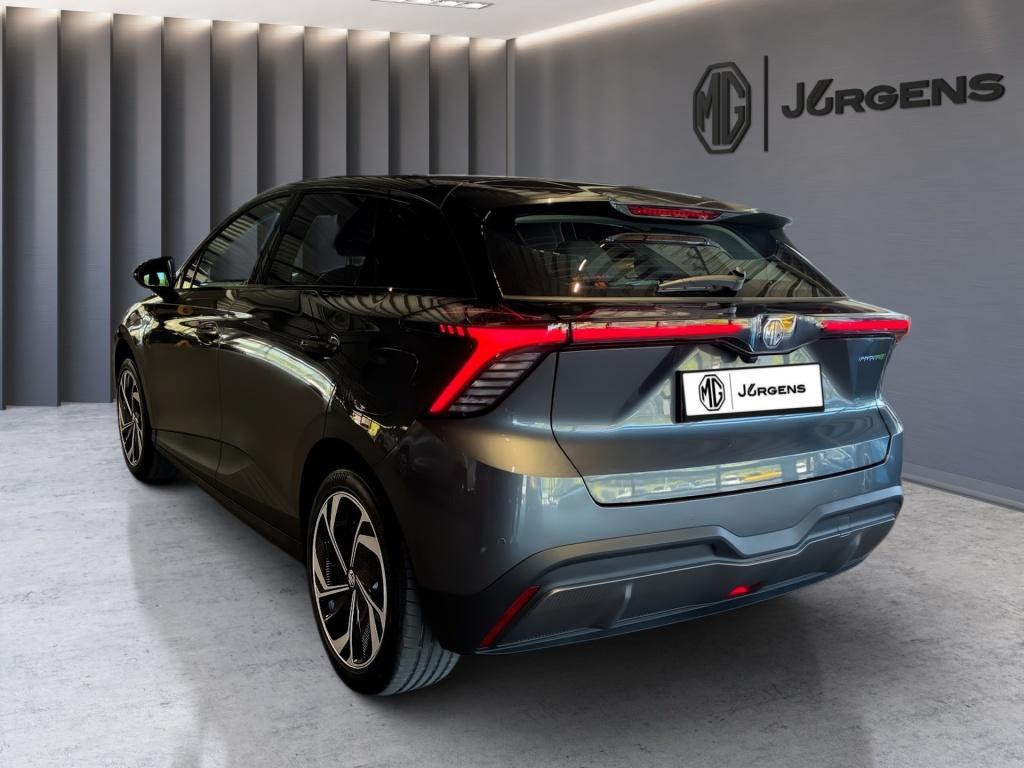 MG MG4