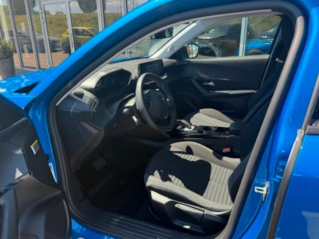 Peugeot e-2008