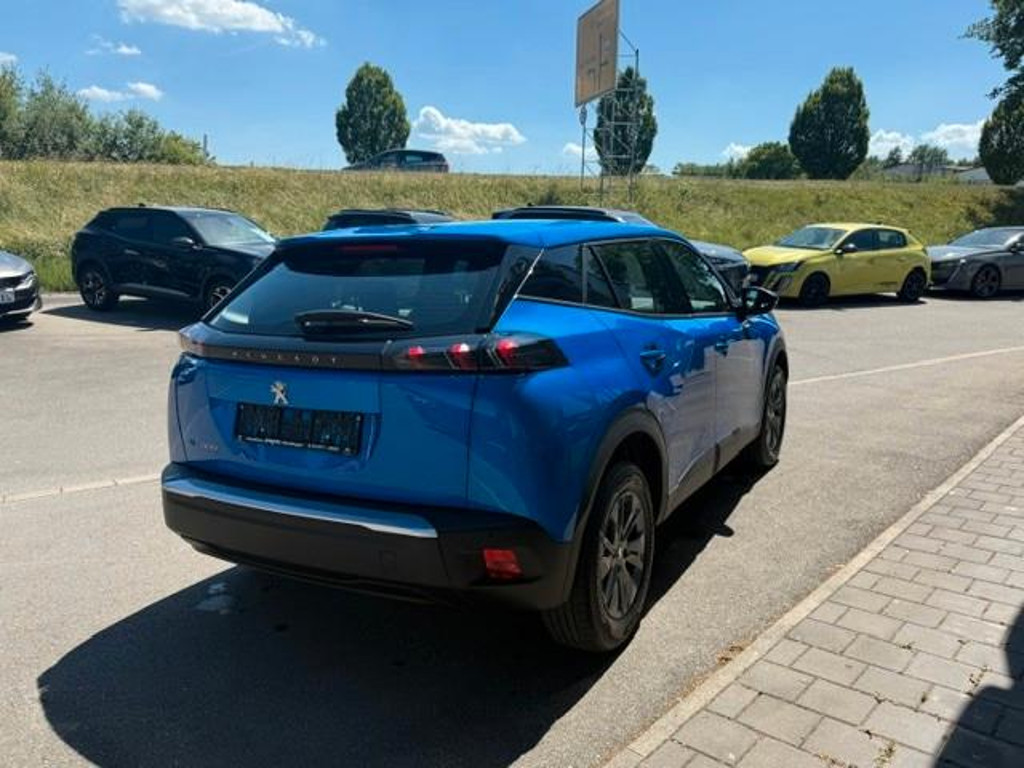 Peugeot e-2008