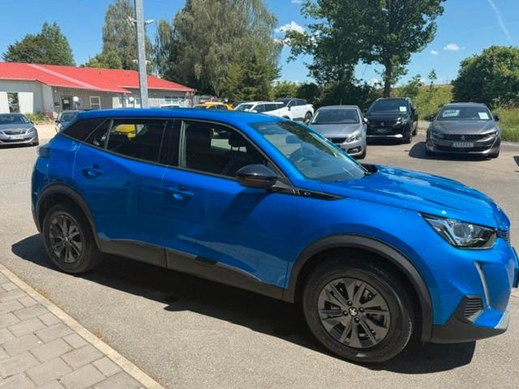 Peugeot e-2008