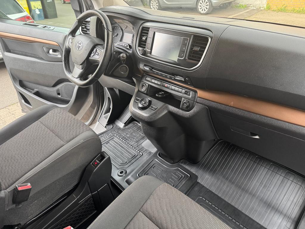 Toyota Proace (Verso)
