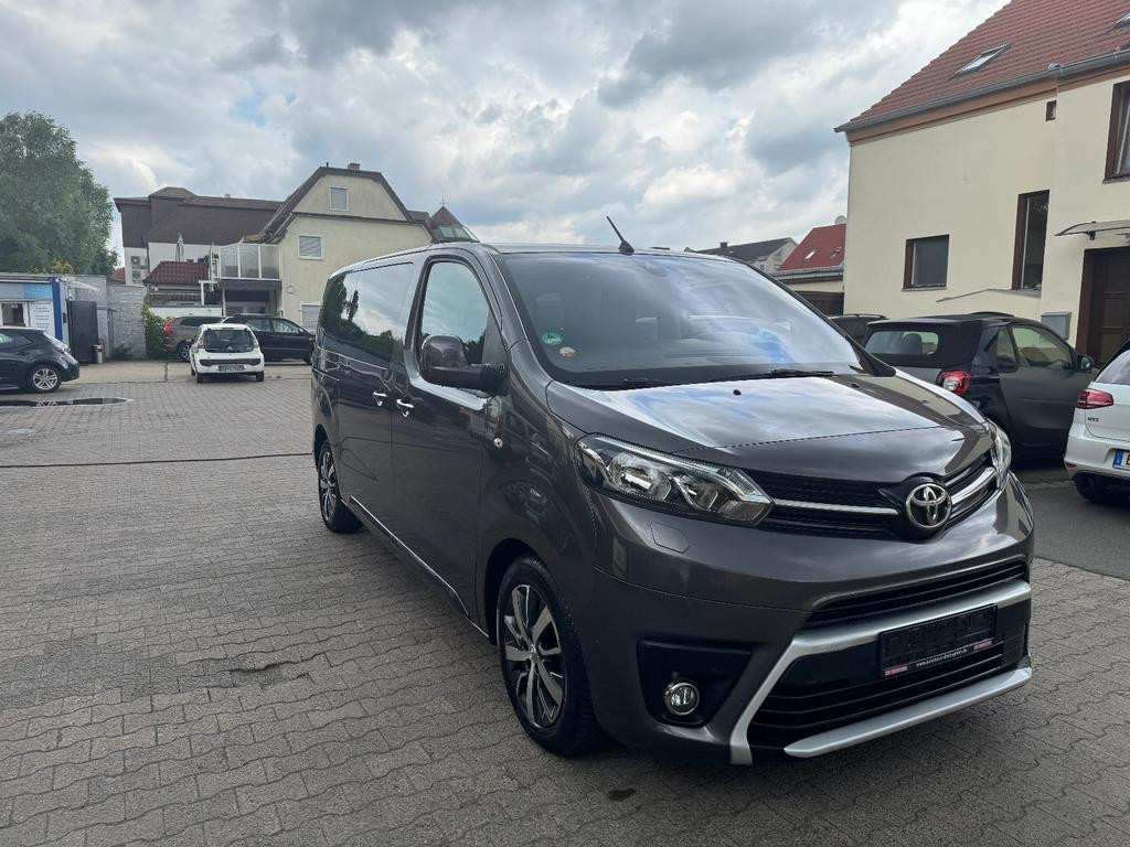 Toyota Proace (Verso)