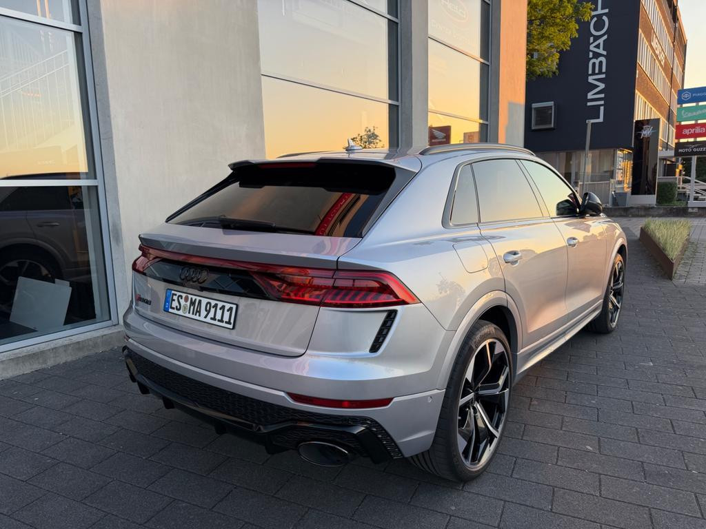Audi RS Q8
