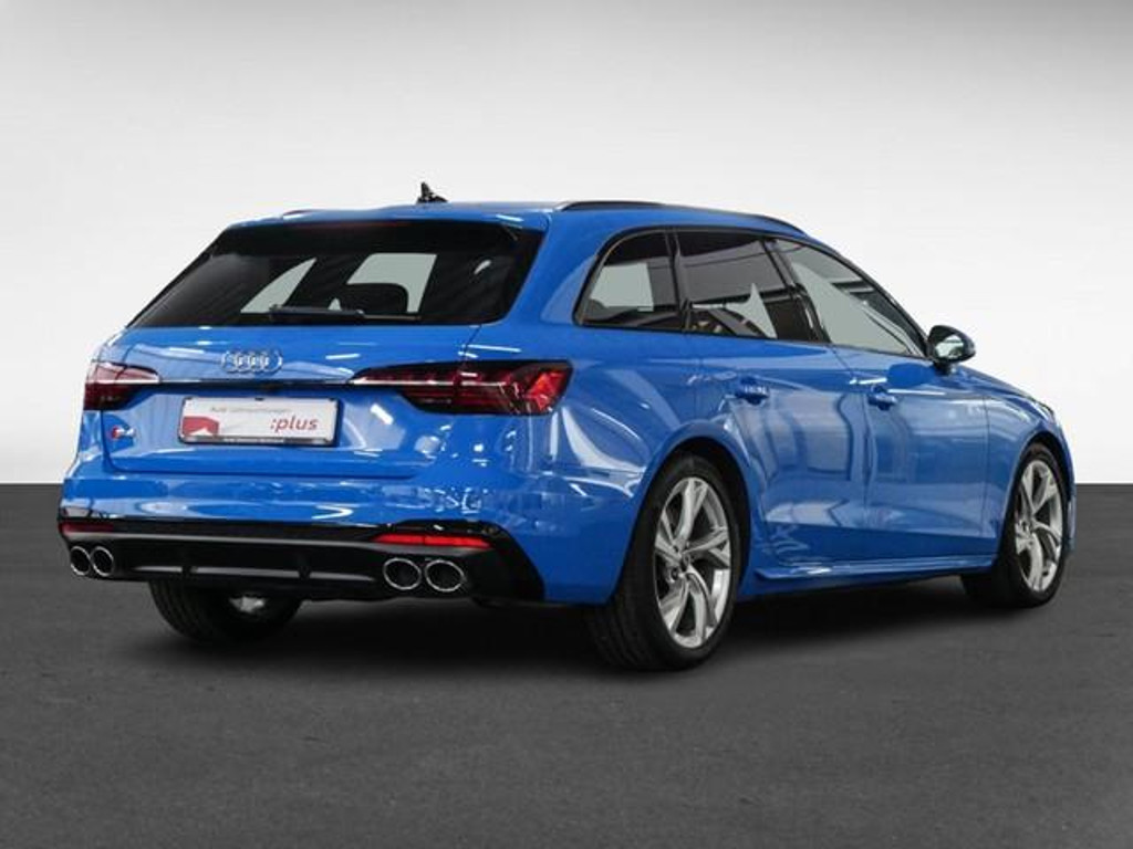 Audi S4