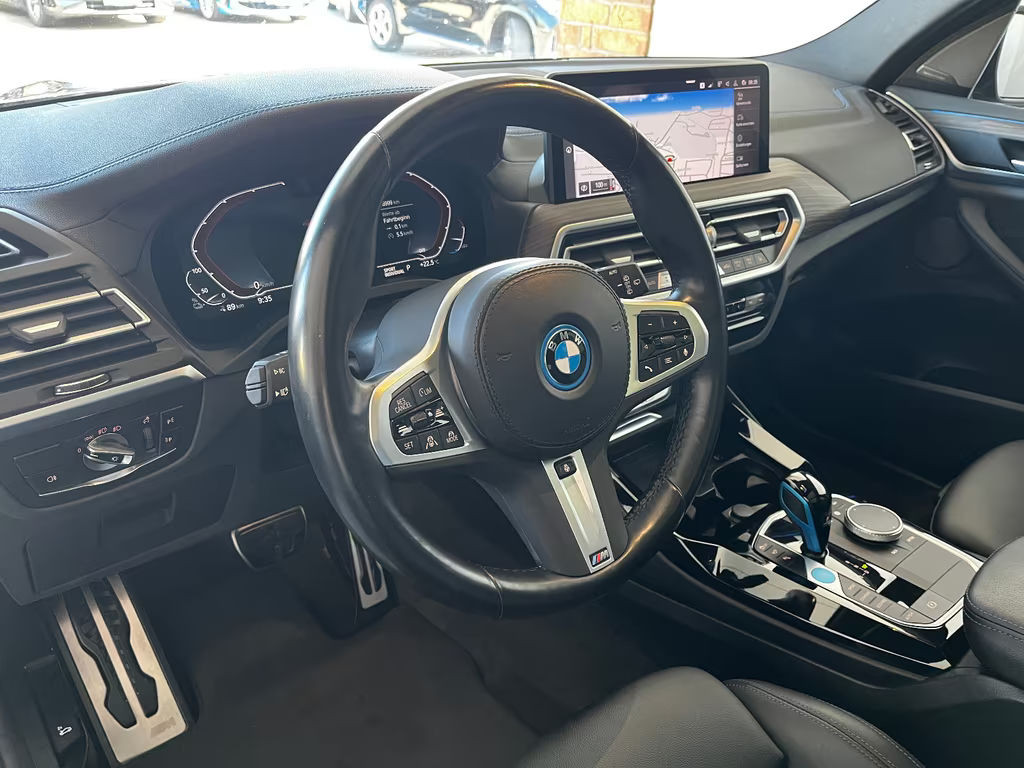 BMW iX3