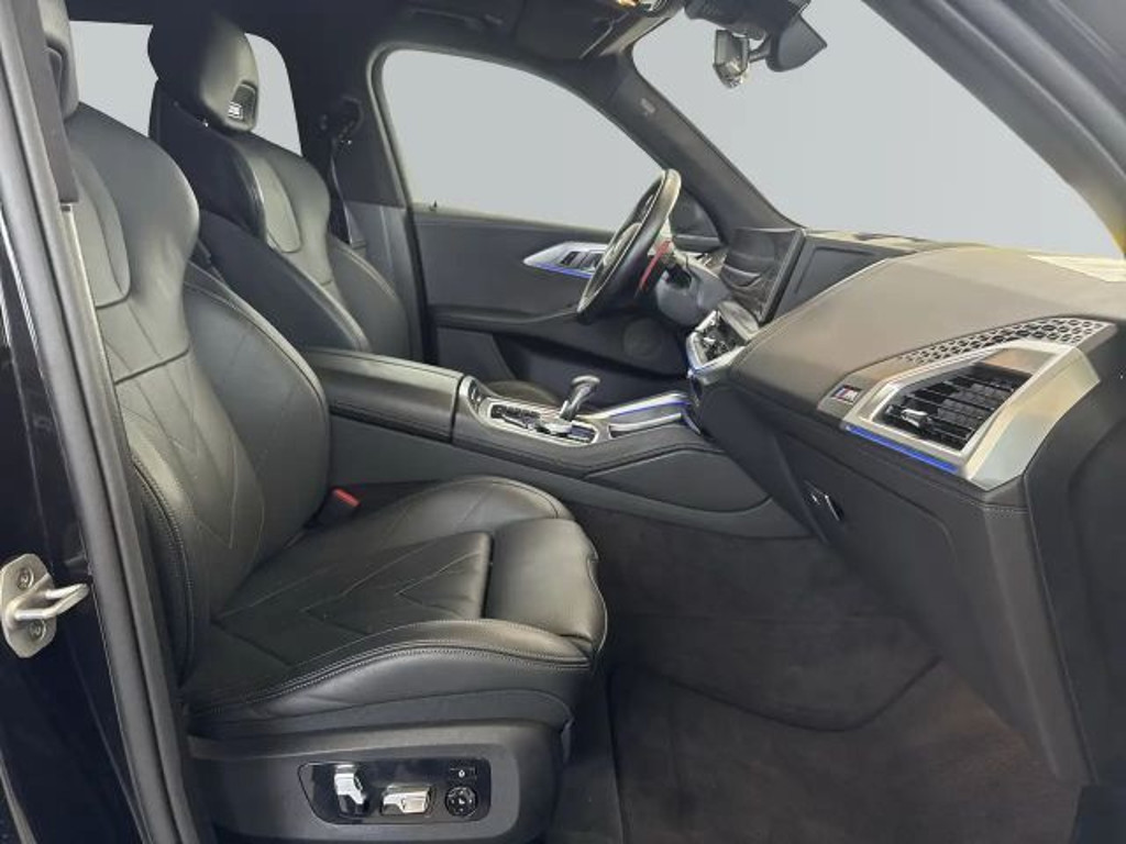 BMW XM