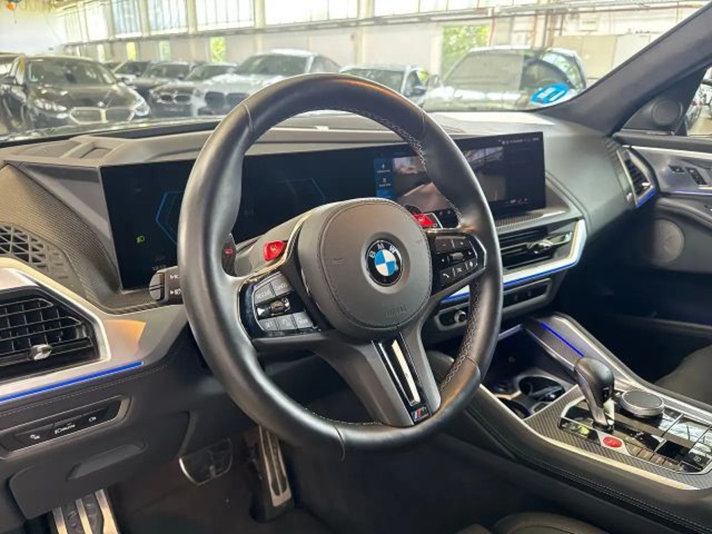 BMW XM