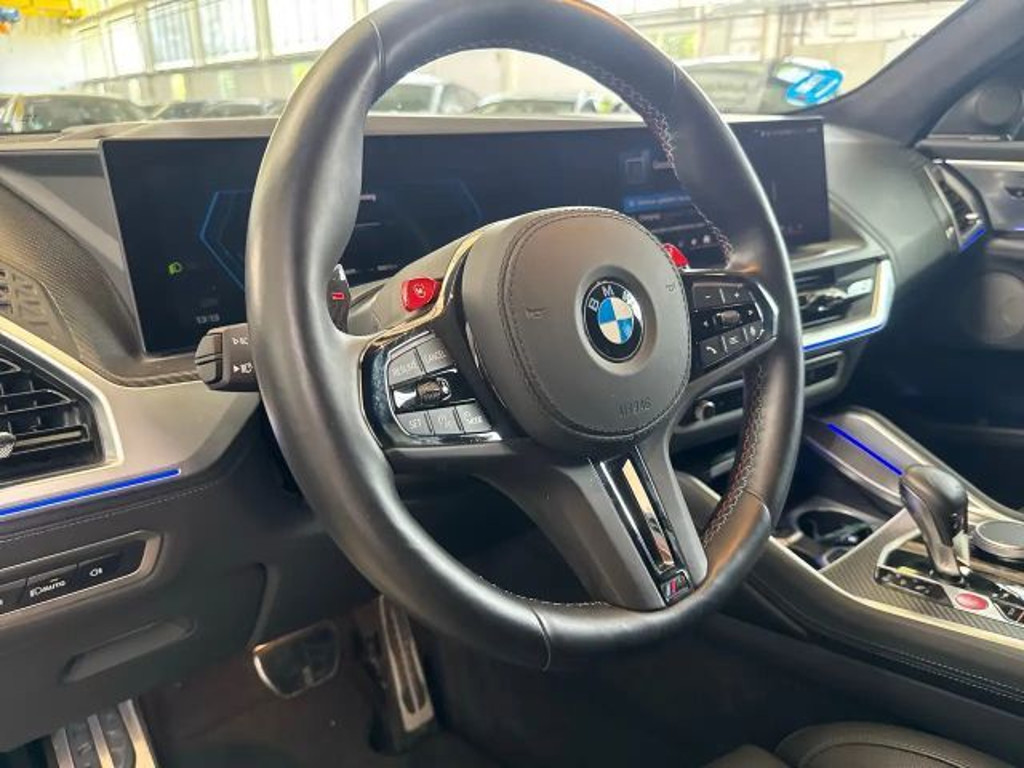BMW XM