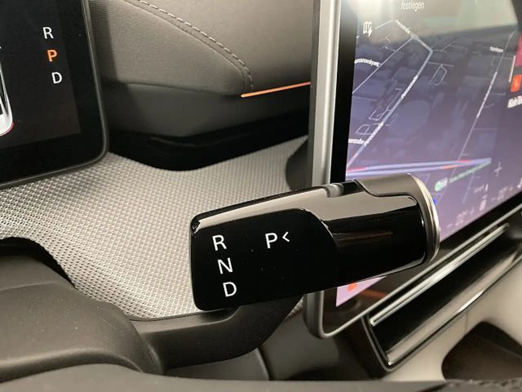 Polestar 4