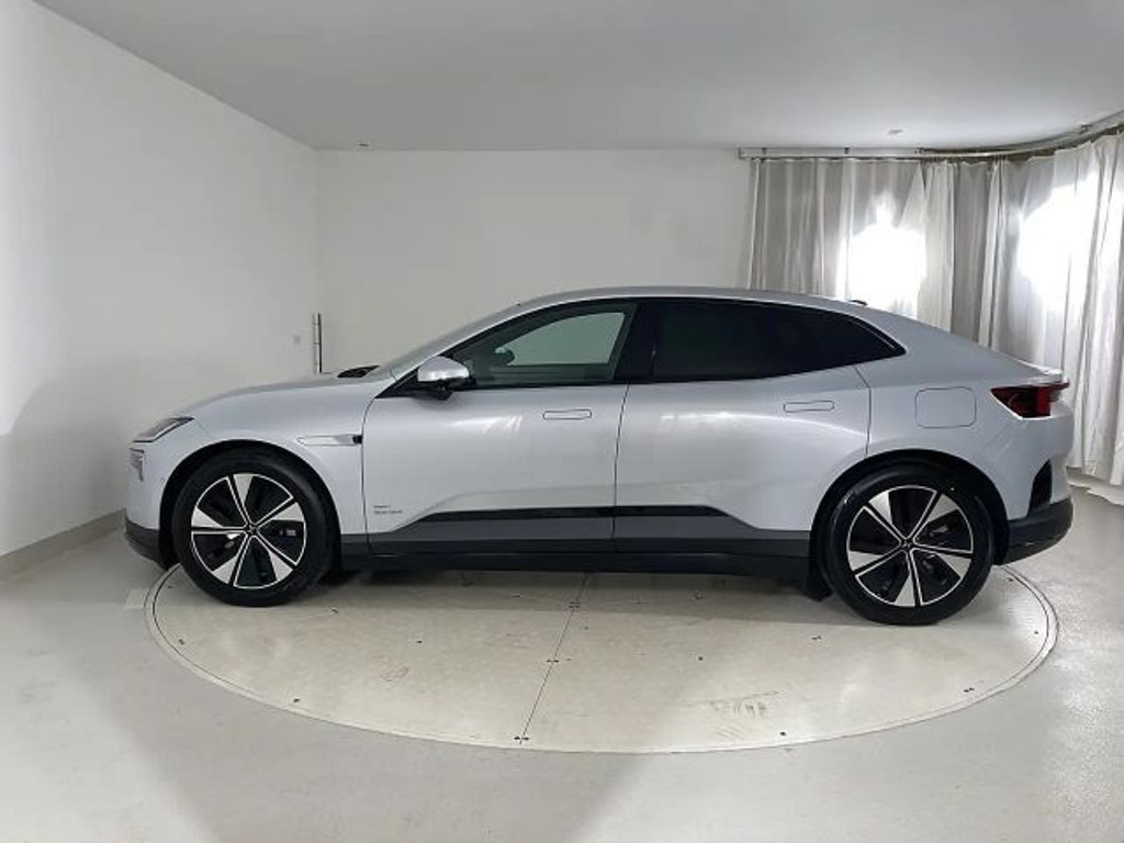Polestar 4