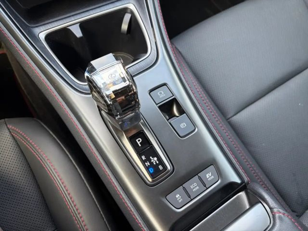 Lexus LBX
