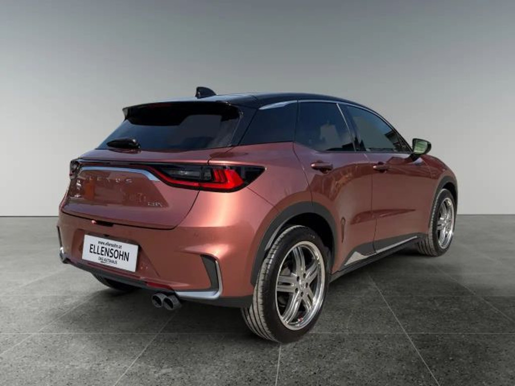 Lexus LBX