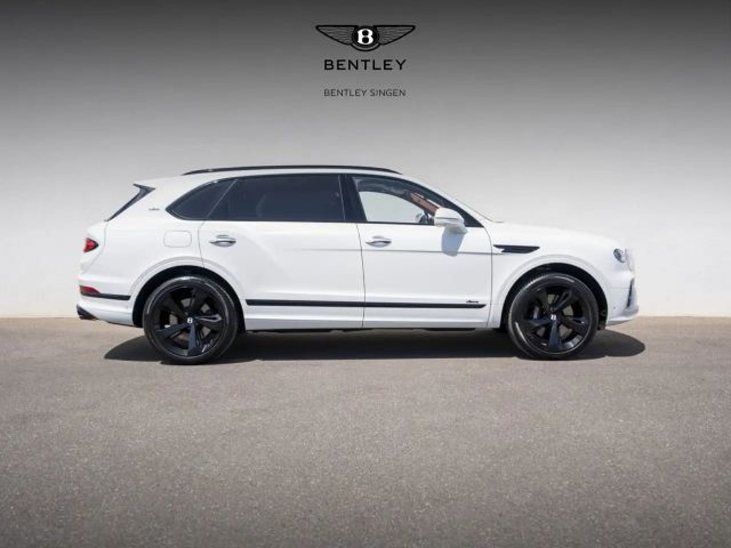 Bentley Bentayga EWB Azure First Edition