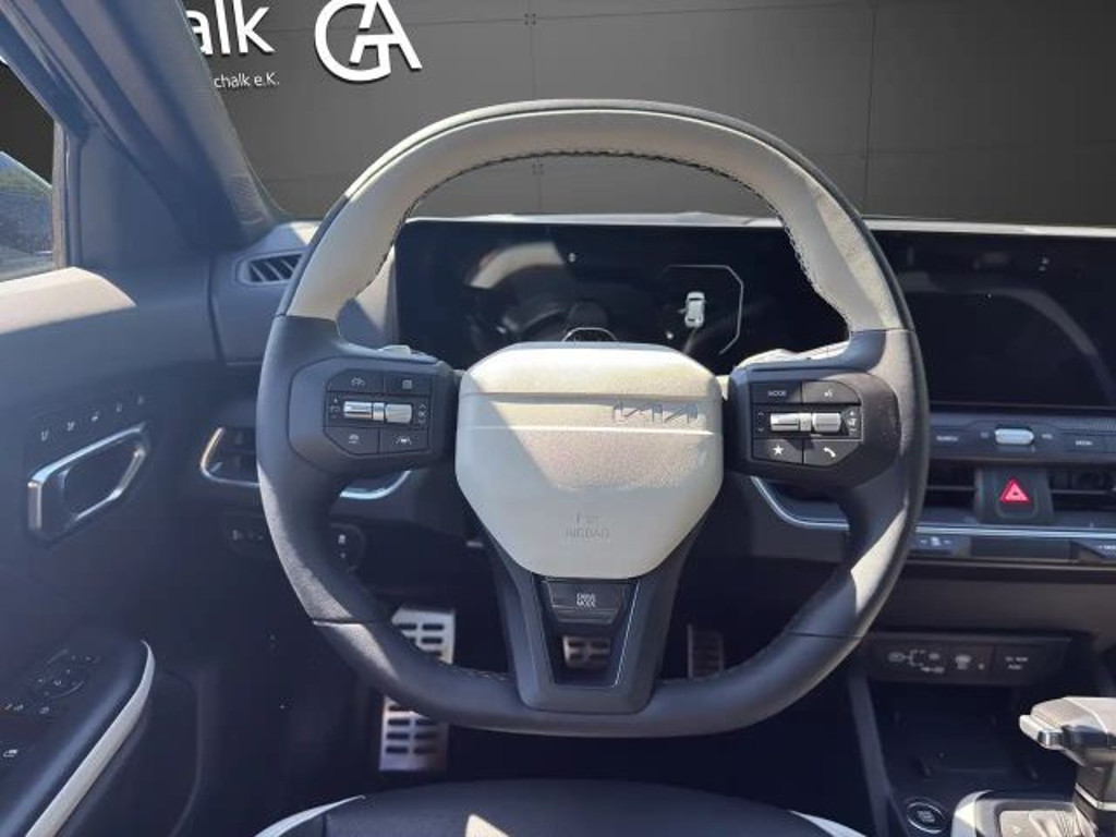Kia K4