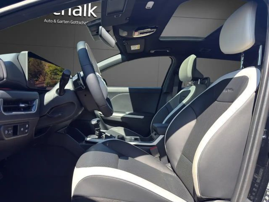 Kia K4