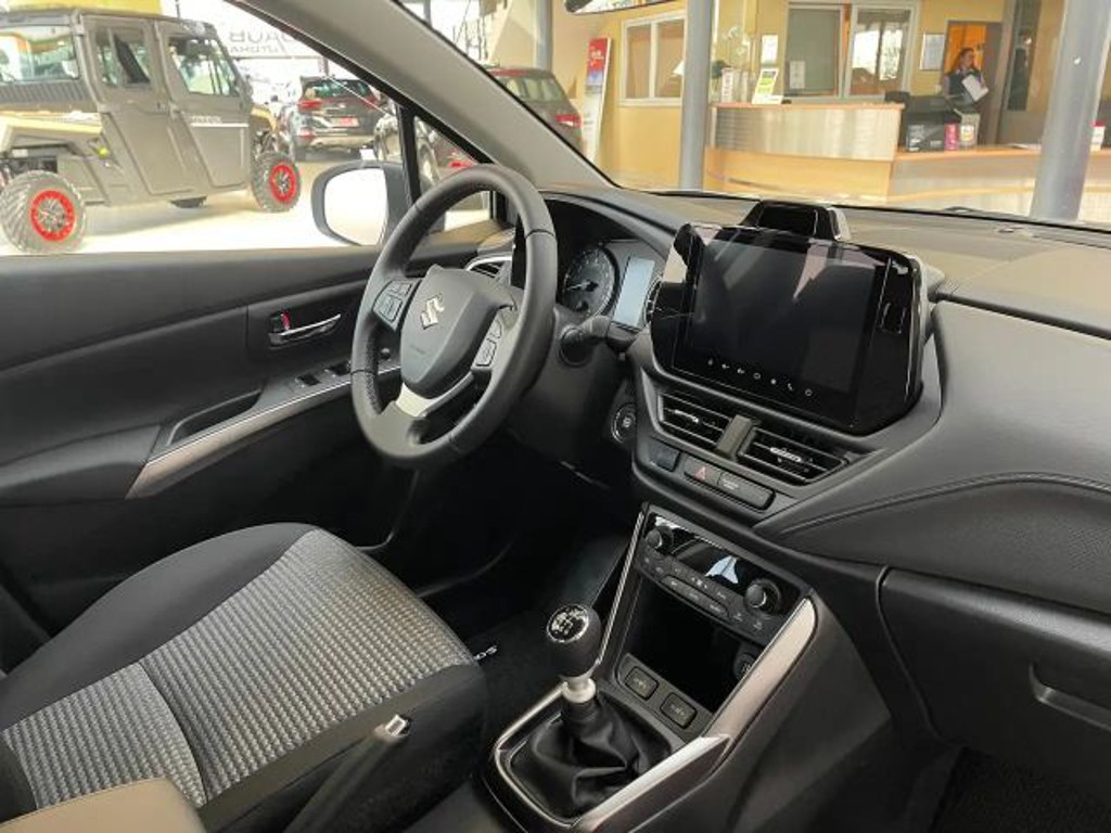 Suzuki S-Cross