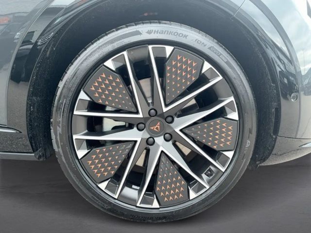 Cupra Tavascan