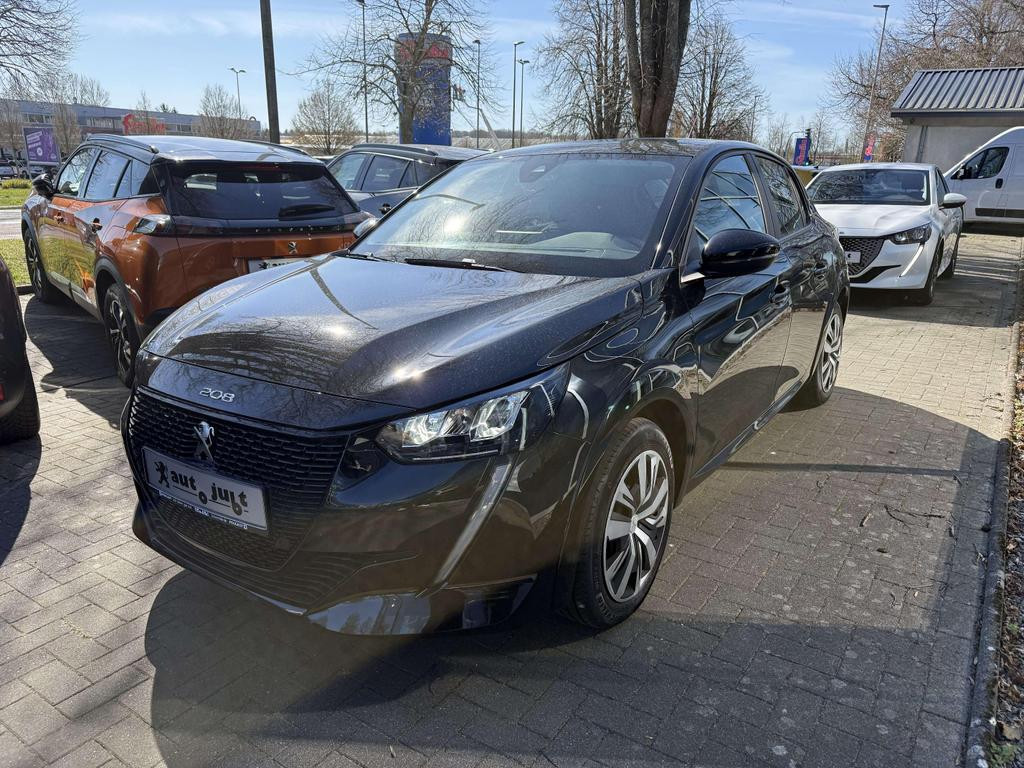 Peugeot e-208