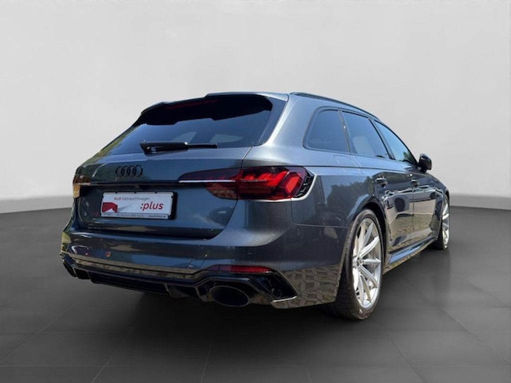 Audi RS4