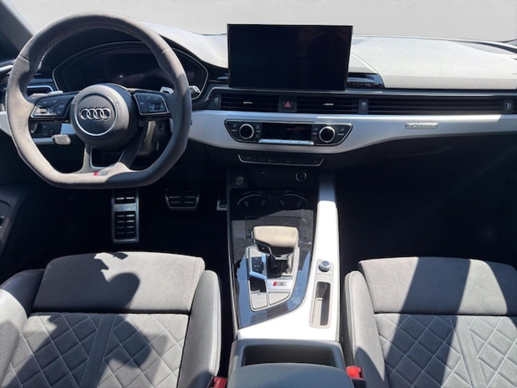 Audi RS4