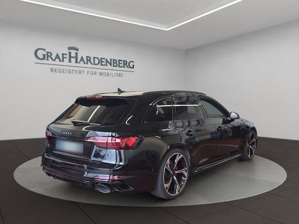 Audi RS4