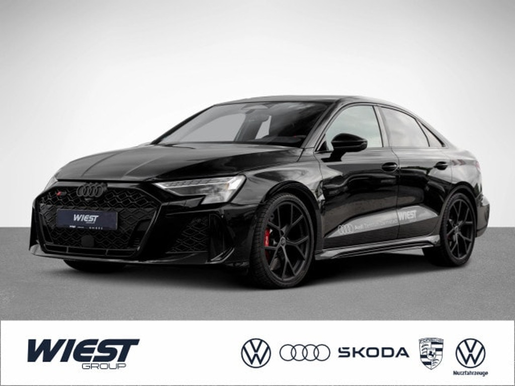 Audi RS3 Sedan Quattro S-Tronic