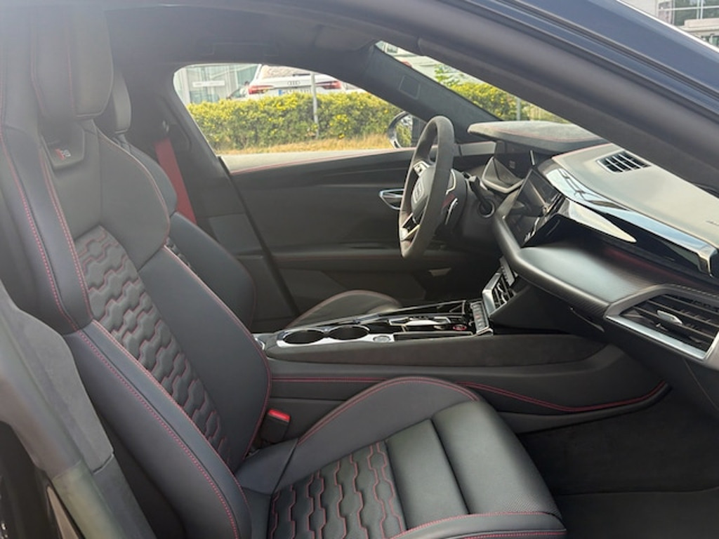 Audi RS e-tron GT