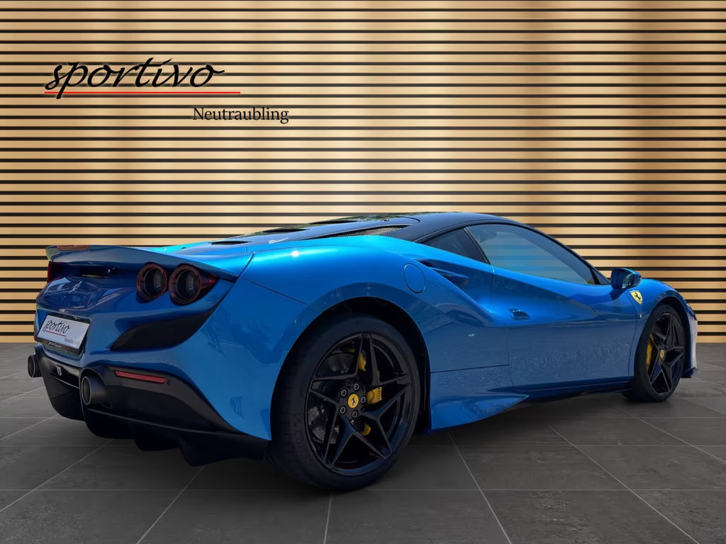 Ferrari F8