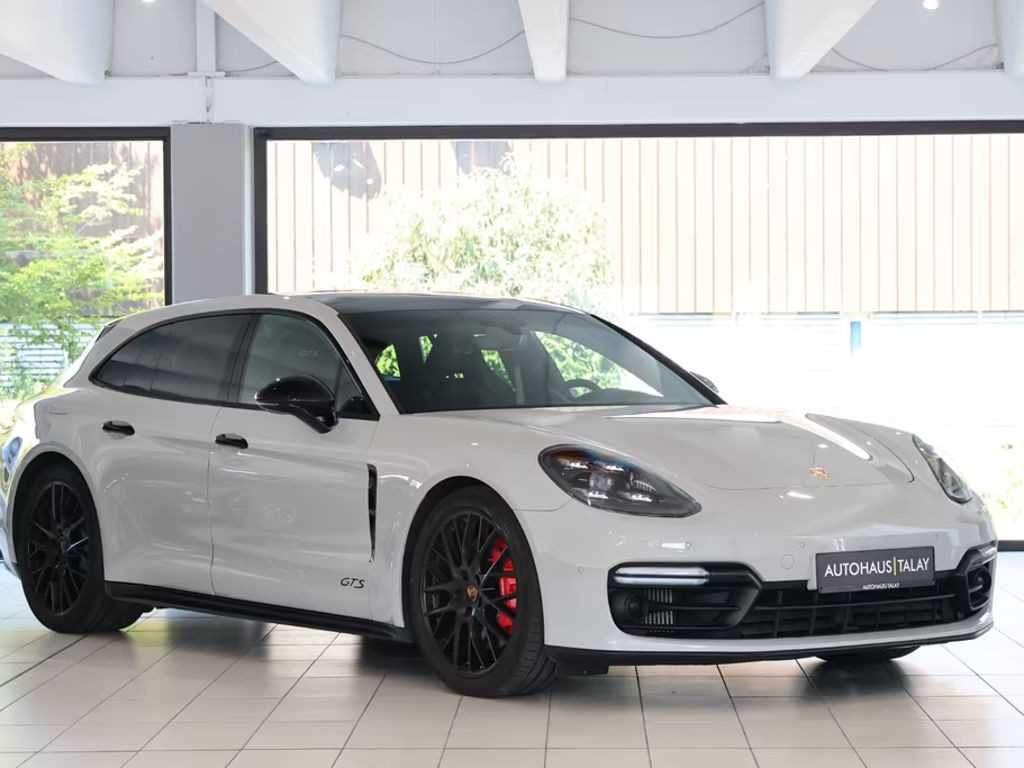 Porsche Panamera GTS Sport Turismo