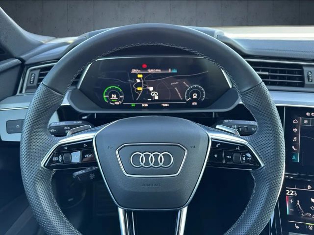 Audi Q8 e-tron