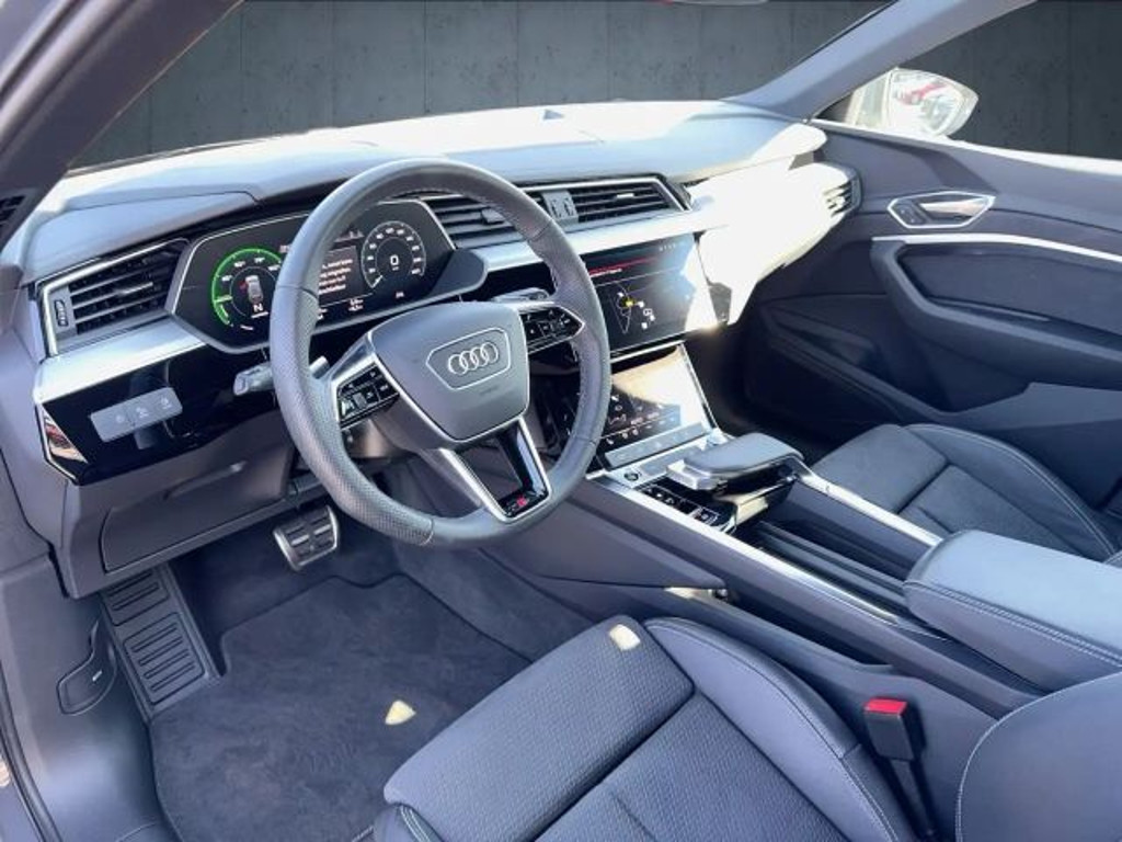 Audi Q8 e-tron