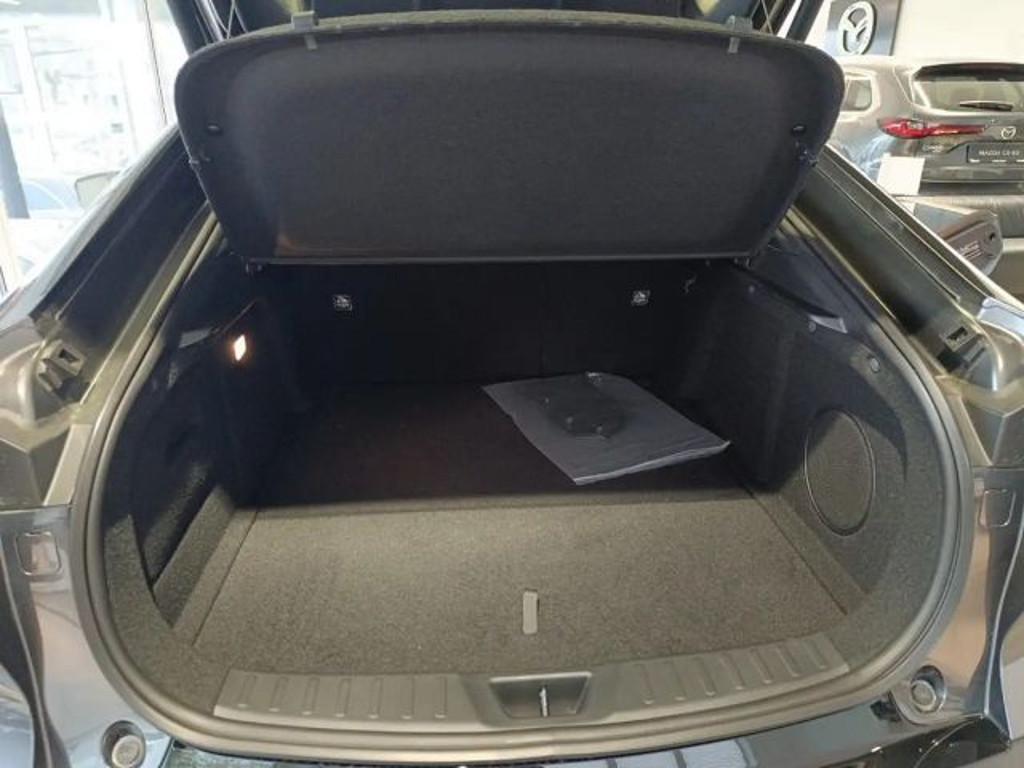 Mazda 6e