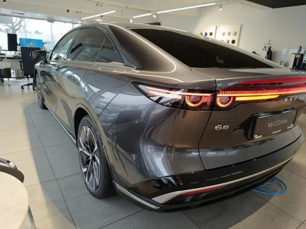 Mazda 6e