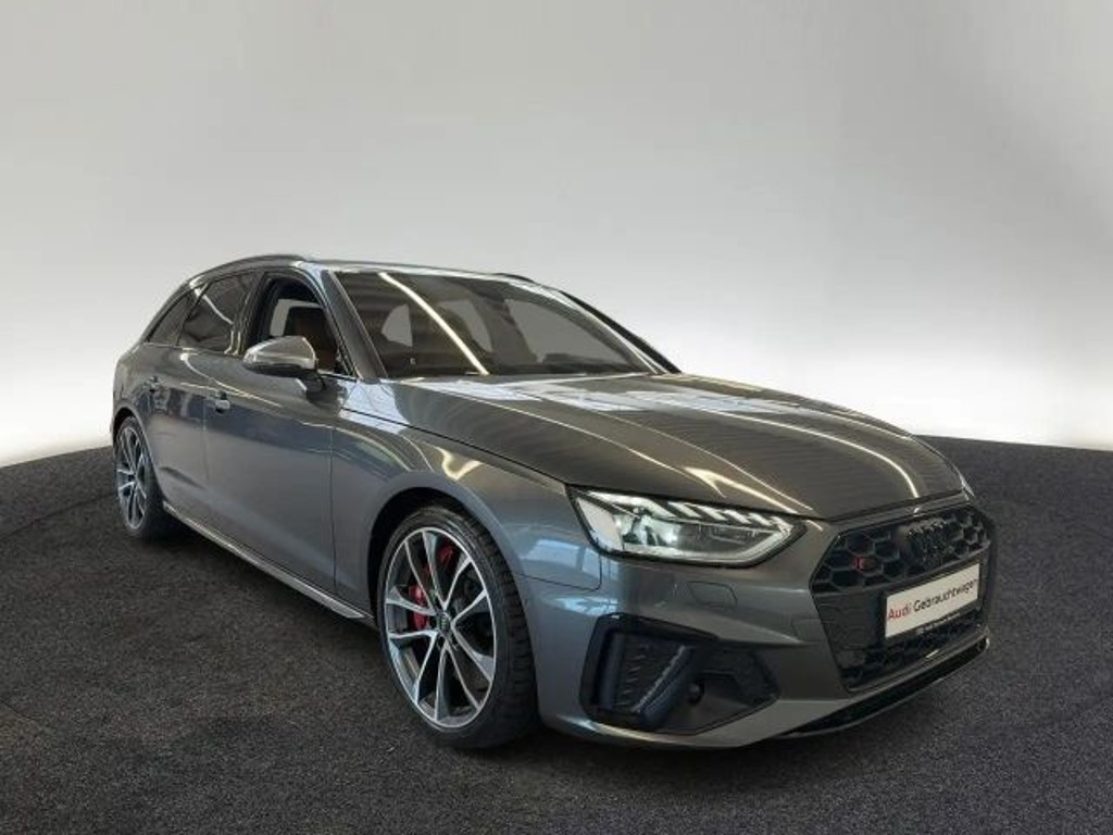 Audi S4