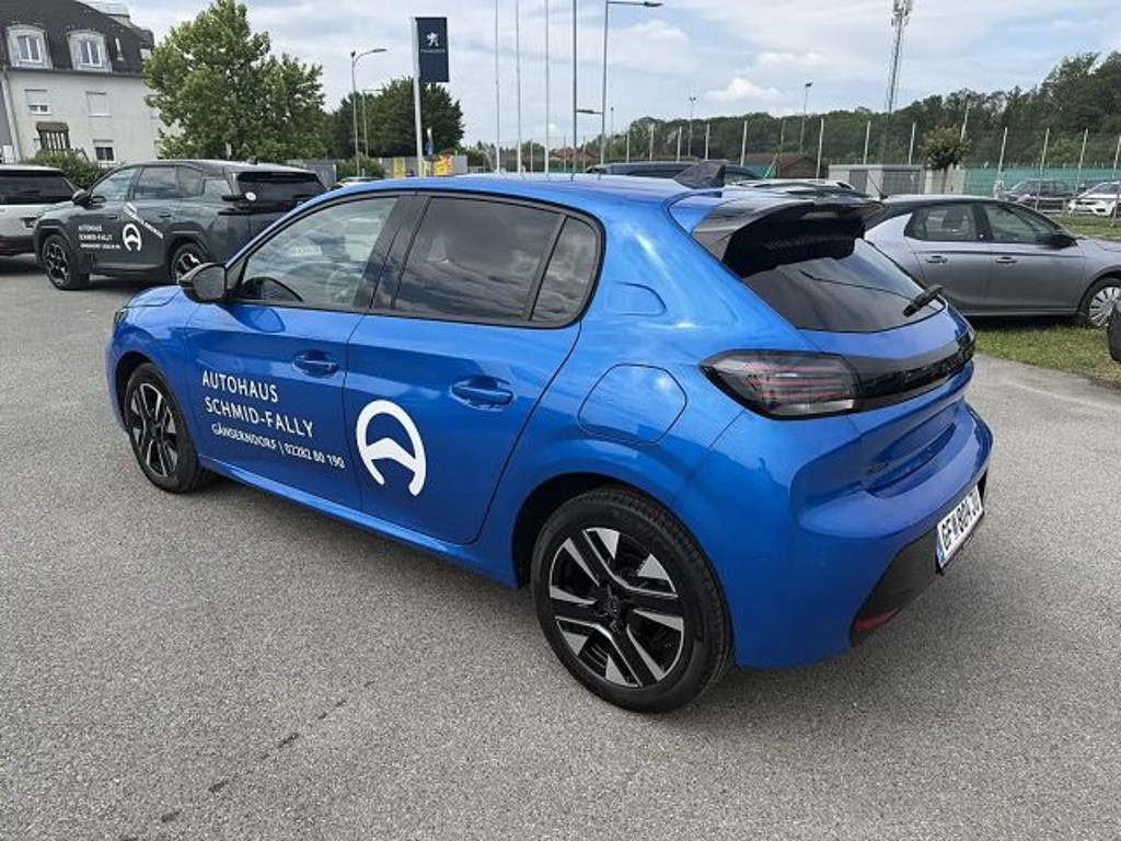 Peugeot e-208