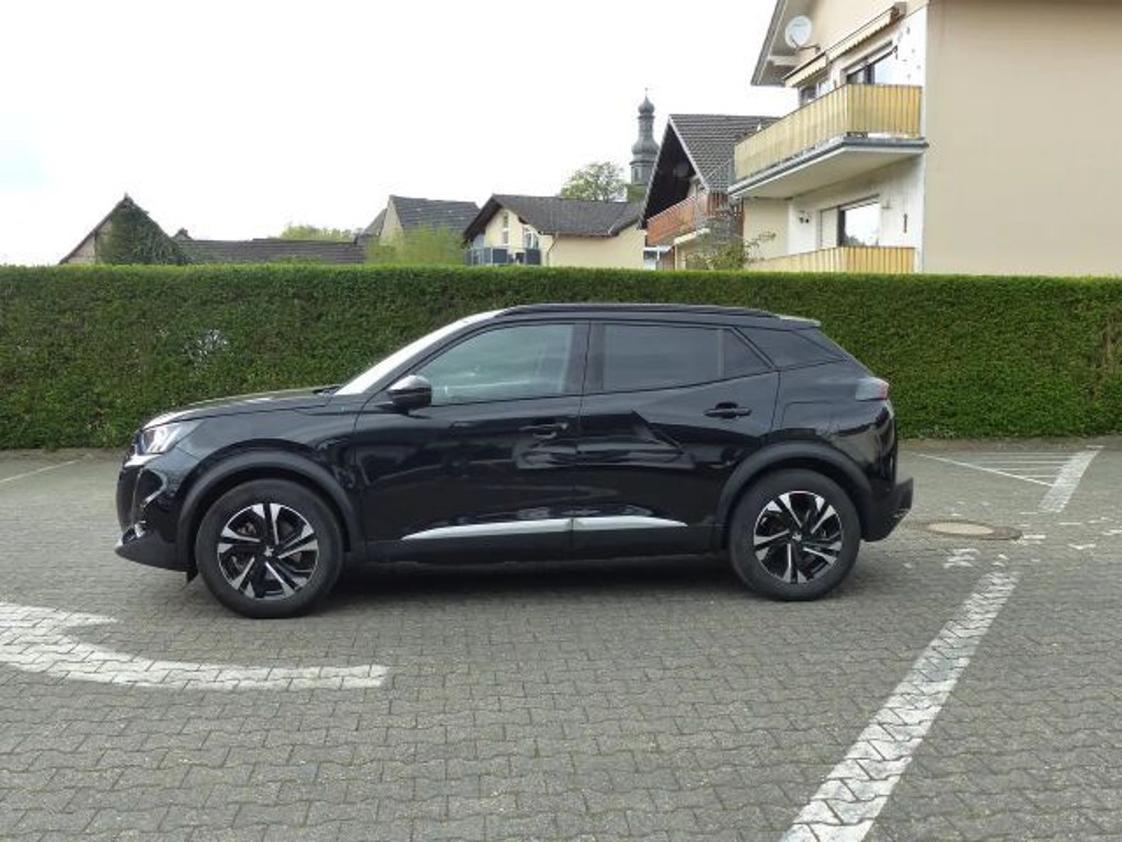 Peugeot e-2008