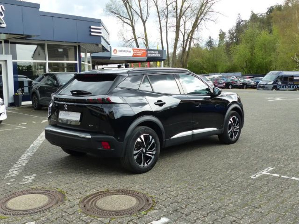 Peugeot e-2008